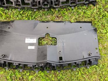 Plastika iznad branika za Citroen C5 od 2008. do 2016. god.