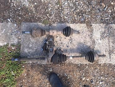 poluosovine leva desna za Fiat Punto