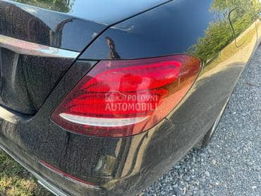 desna stop lampa w213 za Mercedes Benz E Klasa od 2016. do 2022. god.
