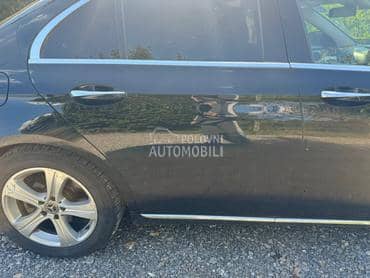 zadnja desna vrata w213 za Mercedes Benz E Klasa od 2016. do 2022. god.