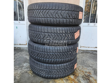 Pirelli 215/65 R17 Zimska