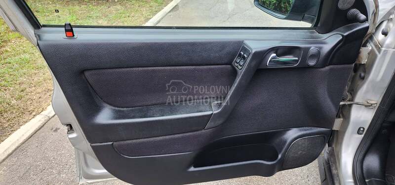 Opel Astra G poovoljno