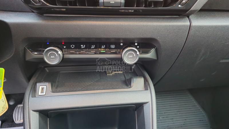 Citroen C4 C4 1.2 LIVE PACK 100