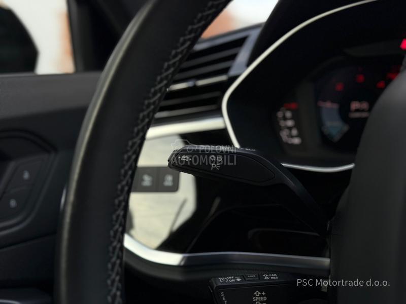 Audi Q3 S-Line/Kamera/Black