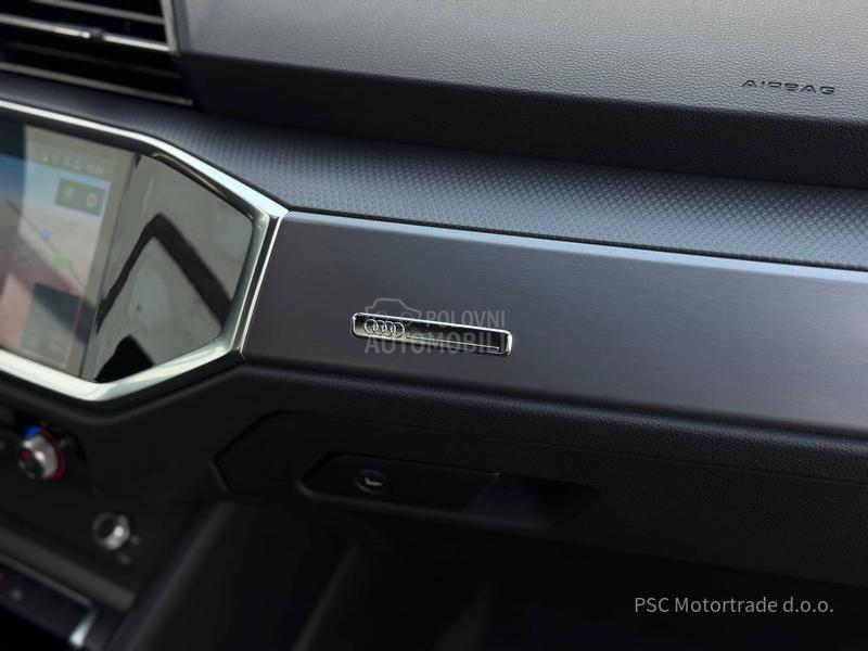 Audi Q3 S-Line/Kamera/Black