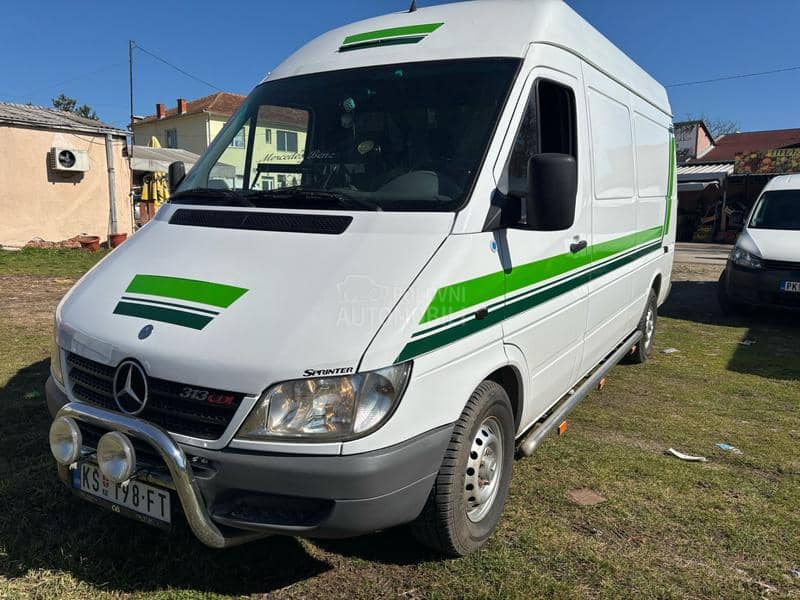 Mercedes Benz Sprinter 313