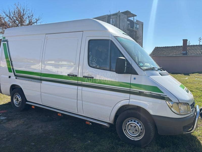 Mercedes Benz Sprinter 313