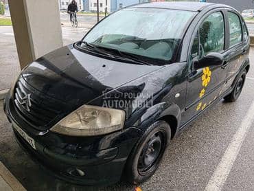 Citroen C3 2004. god. -  kompletan auto u delovima