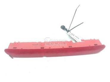 Stop svetlo treće za Volkswagen Golf Plus od 2008. do 2014. god.