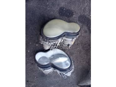 Farovi za Mercedes Benz C 220 za 2003. god.