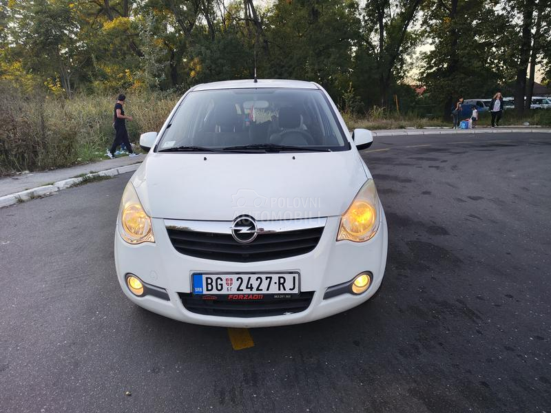 Opel Agila 