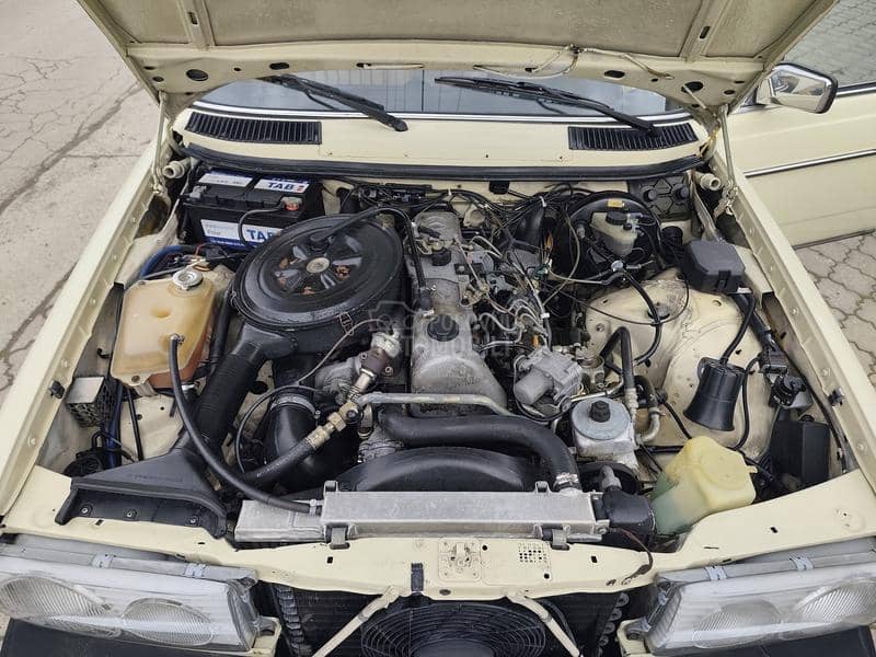 Mercedes Benz W123 200D