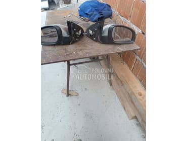 Levi i desni retrovizor za Opel Vectra C