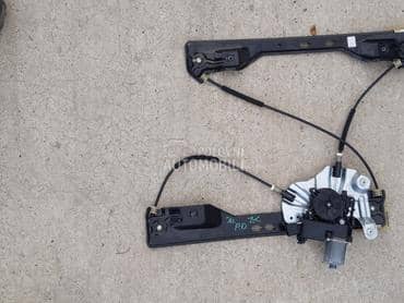 Prednji levi podizac stakla za Opel Zafira od 2013. do 2016. god.