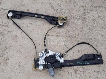 Prednji desni podizac stakla za Opel Zafira od 2013. do 2016. god.