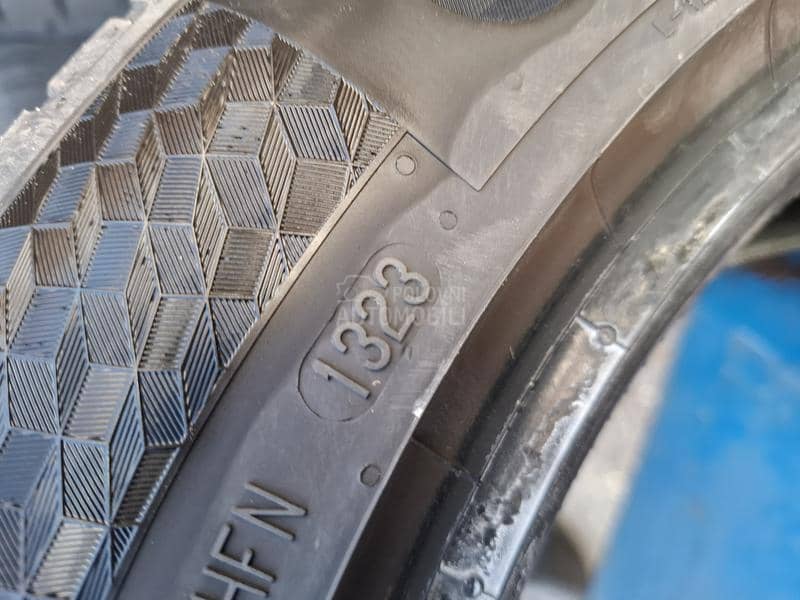 Continental 205/55 R16 Zimska