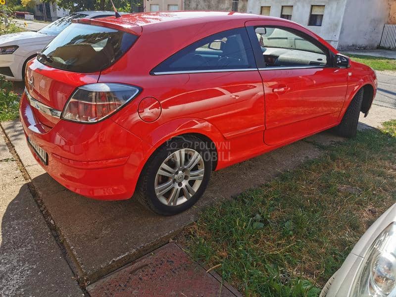 Opel Astra H GTC