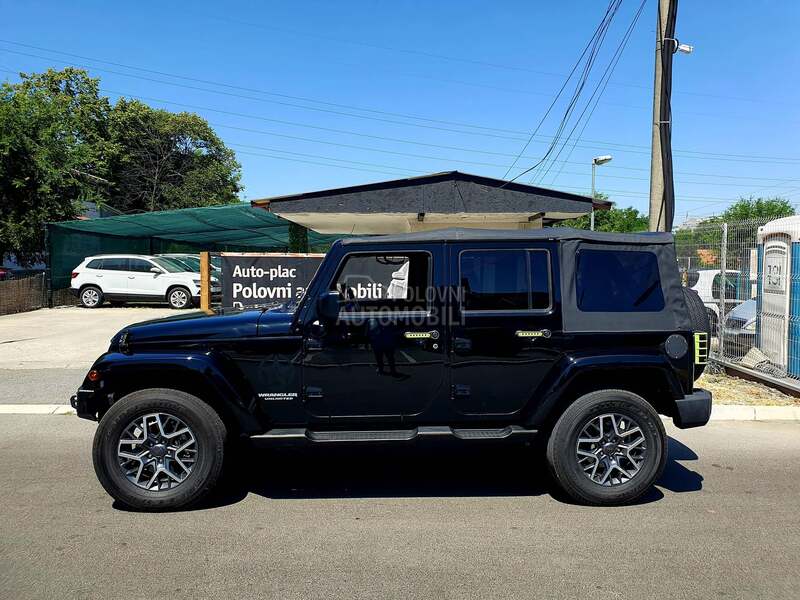 Jeep Wrangler UNLIMITED SAHARA