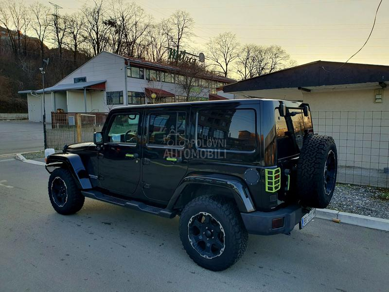 Jeep Wrangler UNLIMITED SAHARA