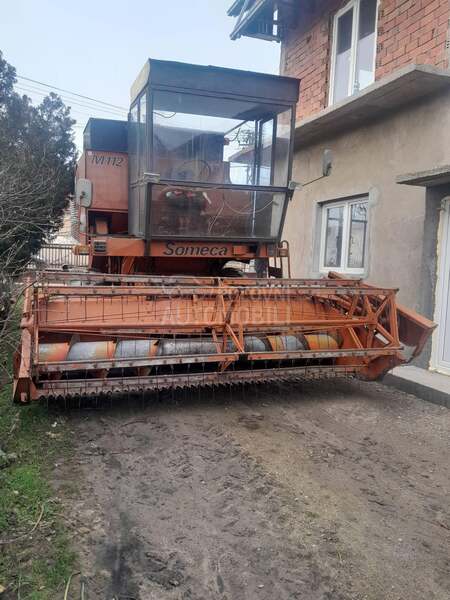 John Deere 1166 Bourgoin Case Claas