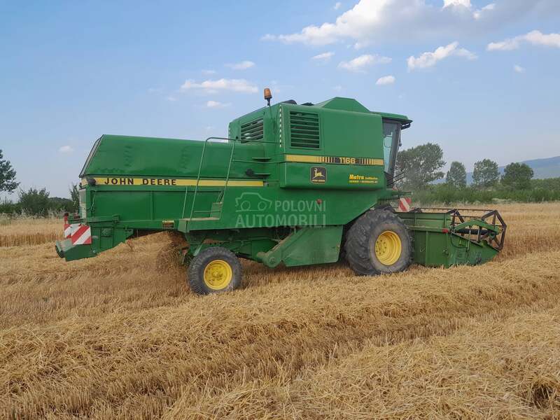John Deere 1166 Bourgoin Case Claas