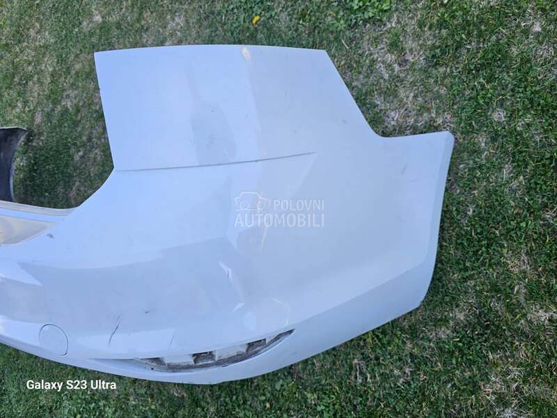 BRANIK zadnji Karavan