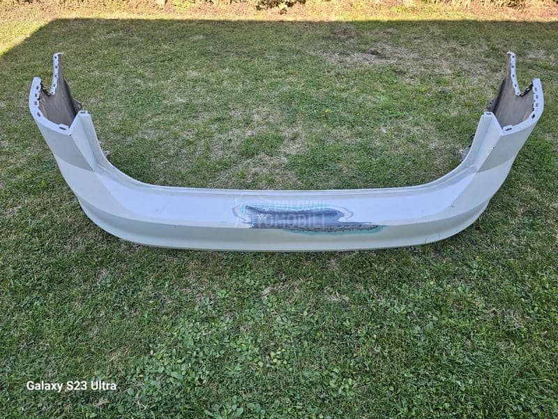 BRANIK zadnji Karavan