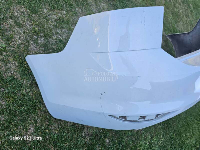 BRANIK zadnji Karavan