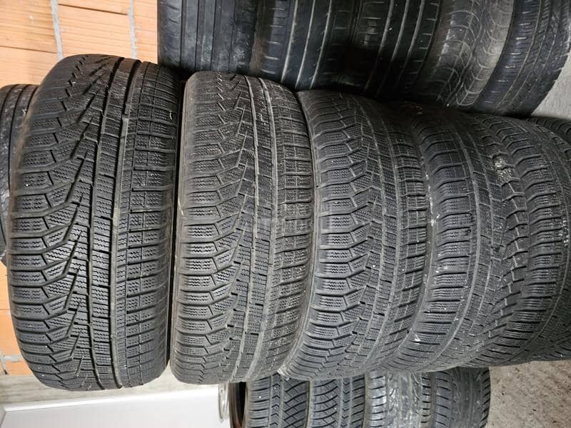 Hankook 215/60 R16 Zimska