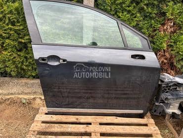 prednja desna vrata eypc  x7 za Citroen C5