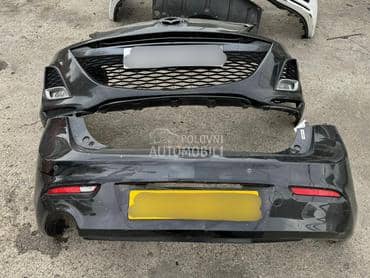 Mazda 3 -  kompletan auto u delovima