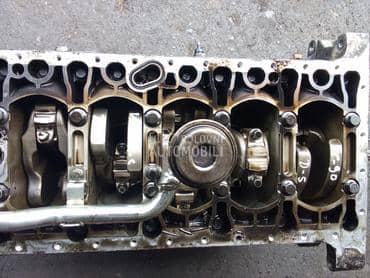 Polumotor za Volvo XC90 za 2006. god.