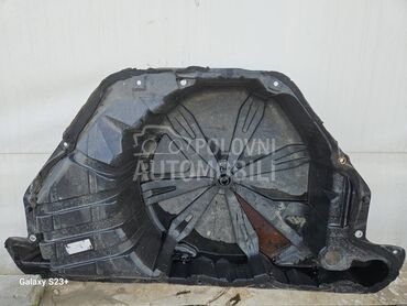 PLASTIKA REZERVNOG TOCKA za Renault Scenic za 2005. god.