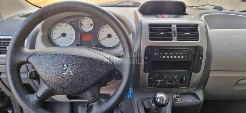 Peugeot Expert Tepee Maxi 8 sed.