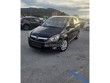 Opel Zafira 1.9 8v -  kompletan auto u delovima