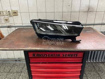 Desni far za Škoda Octavia