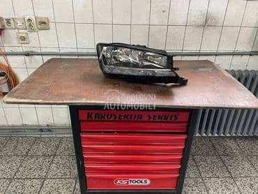 Desni far za Škoda Fabia