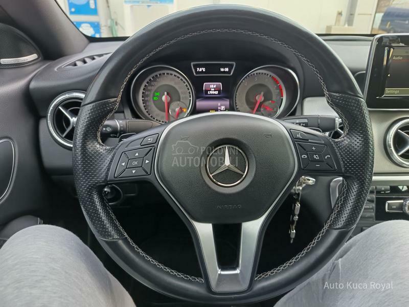 Mercedes Benz CLA 180 