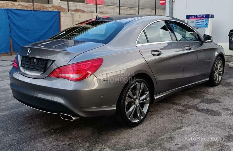 Mercedes Benz CLA 180 