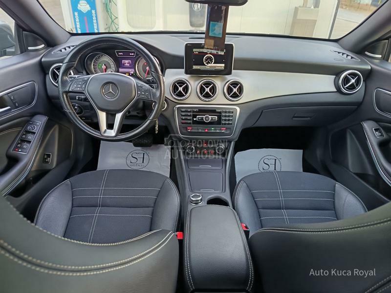 Mercedes Benz CLA 180 