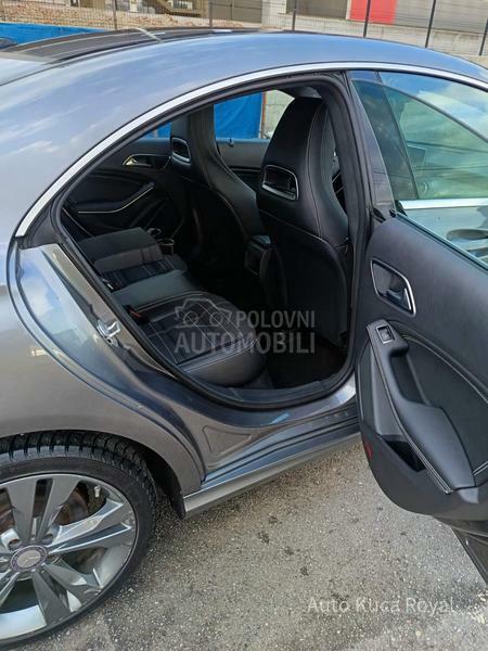 Mercedes Benz CLA 180 