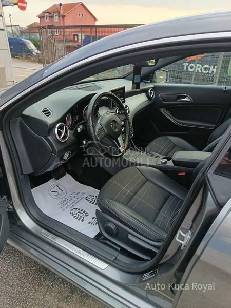 Mercedes Benz CLA 180 