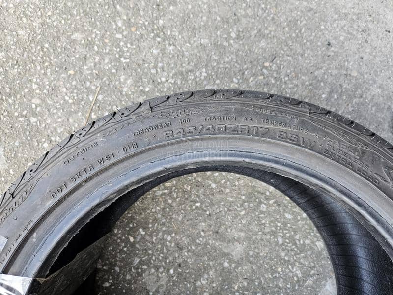 Syron 245/40 R17 Letnja