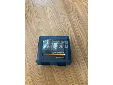 Set za reparaciju gume sa kompresorom i lepkom  