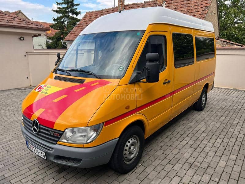 Mercedes Benz Sprinter POLUTERETNI 5 SEDISTA