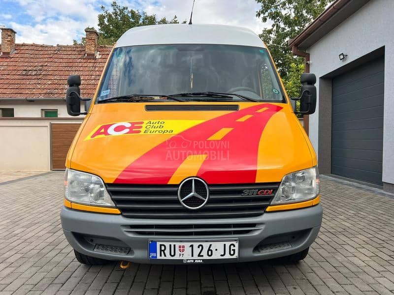 Mercedes Benz Sprinter POLUTERETNI 5 SEDISTA