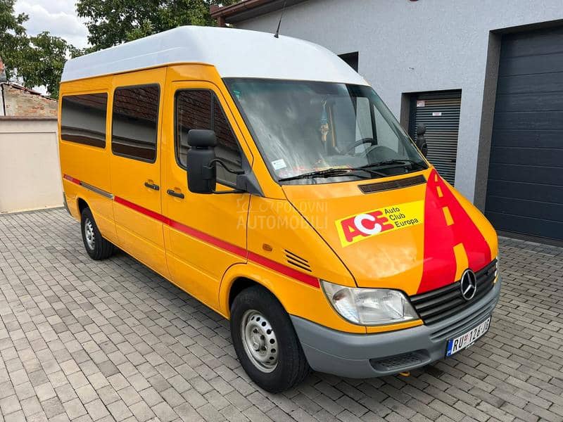 Mercedes Benz Sprinter POLUTERETNI 5 SEDISTA