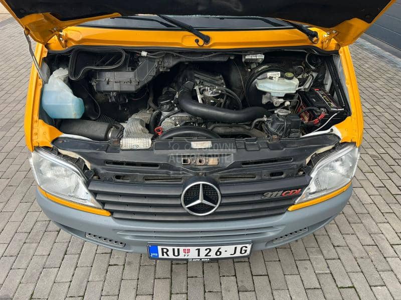 Mercedes Benz Sprinter POLUTERETNI 5 SEDISTA