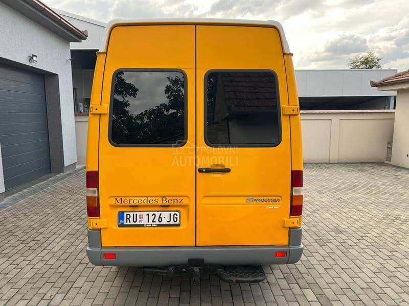 Mercedes Benz Sprinter POLUTERETNI 5 SEDISTA