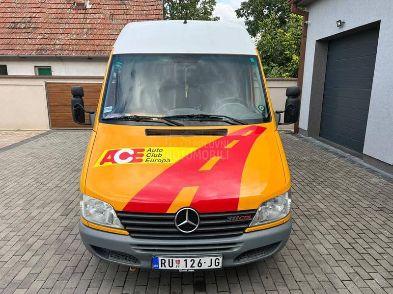 Mercedes Benz Sprinter POLUTERETNI 5 SEDISTA